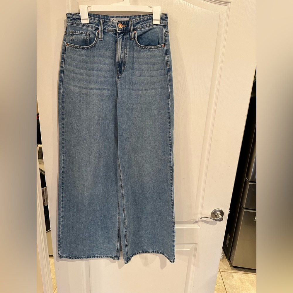 Junior's High-Rise Super Wide Leg Jeans. Size 9/29